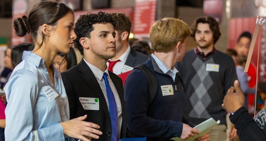 https://walton.uark.edu/news/posts/images/business_career_fair_ready.jpg